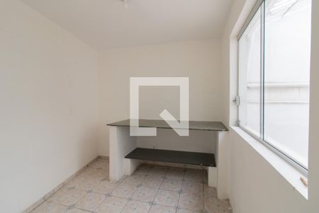 Casa à venda com 180m², 3 quartos e 2 vagasQuarto de Serviço