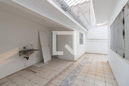 Casa à venda com 180m², 3 quartos e 2 vagasÁrea Externa