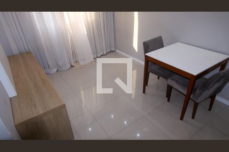 Sala  de apartamento para alugar com 2 quartos, 40m² em Sítio da Figueira, São Paulo
