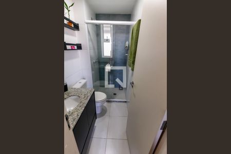 Apartamento à venda com 65m², 2 quartos e 1 vagaBanheiro Corredor