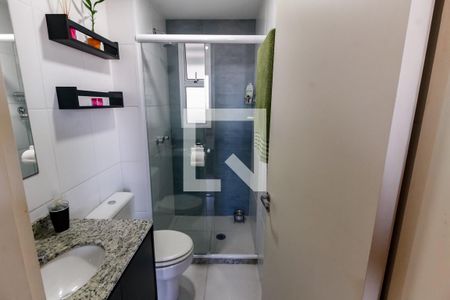 Apartamento à venda com 65m², 2 quartos e 1 vagaBanheiro Corredor
