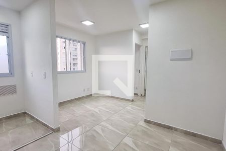Sala de apartamento para alugar com 2 quartos, 37m² em Cambuci, São Paulo