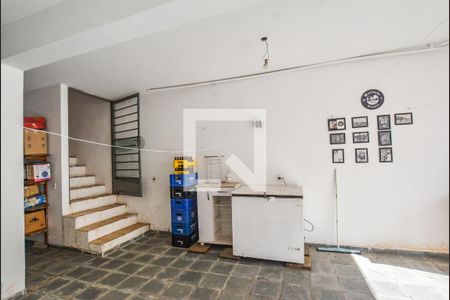 Casa à venda com 308m², 3 quartos e 6 vagasQuintal