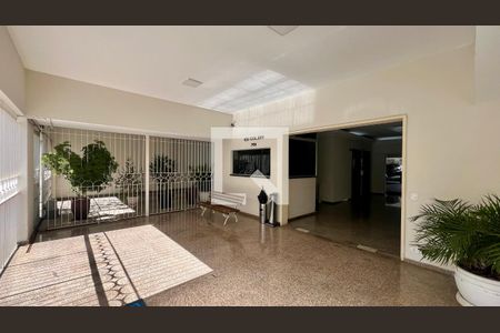 Apartamento para alugar com 75m², 2 quartos e 1 vaga Apartamento para alugar com 75m², 2 quartos e 1 vagaHall de entrada