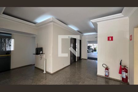Apartamento para alugar com 75m², 2 quartos e 1 vaga Apartamento para alugar com 75m², 2 quartos e 1 vagaHall de entrada