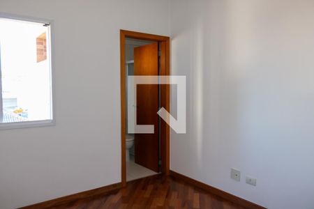 Apartamento à venda com 130m², 3 quartos e 2 vagasSuíte 2
