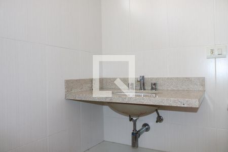 Apartamento à venda com 130m², 3 quartos e 2 vagasBanheiro da Suíte 2