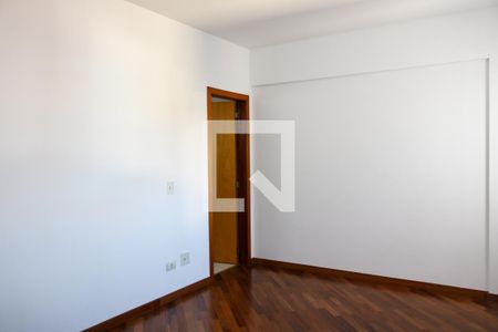 Apartamento à venda com 130m², 3 quartos e 2 vagasSuíte 1