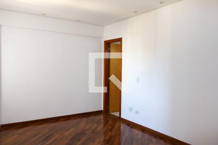 Apartamento à venda com 130m², 3 quartos e 2 vagasSuíte 1