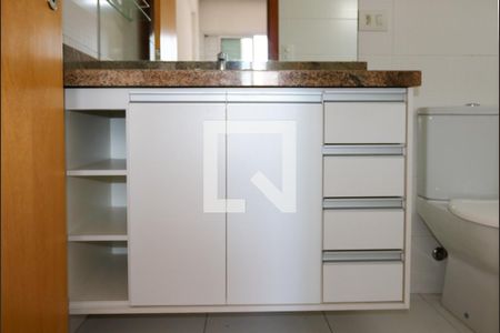 Apartamento à venda com 130m², 3 quartos e 2 vagasBanheiro da Suíte 1