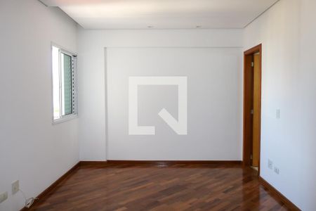 Apartamento à venda com 130m², 3 quartos e 2 vagasSuíte 1