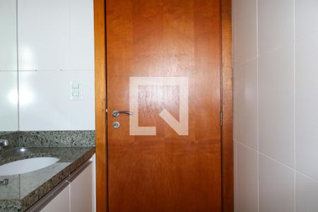 Apartamento à venda com 130m², 3 quartos e 2 vagasBanheiro