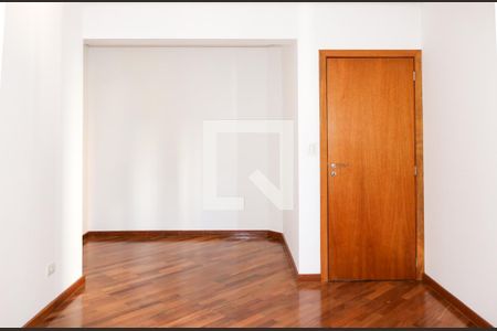 Apartamento à venda com 130m², 3 quartos e 2 vagasSuíte 1