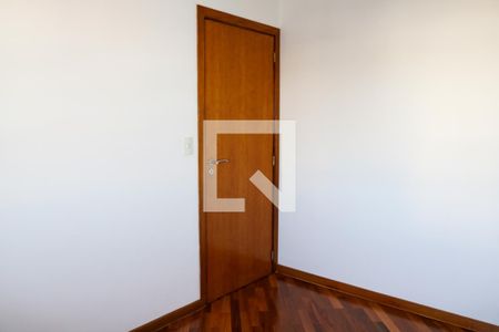Apartamento à venda com 130m², 3 quartos e 2 vagas Apartamento à venda com 130m², 3 quartos e 2 vagasQuarto