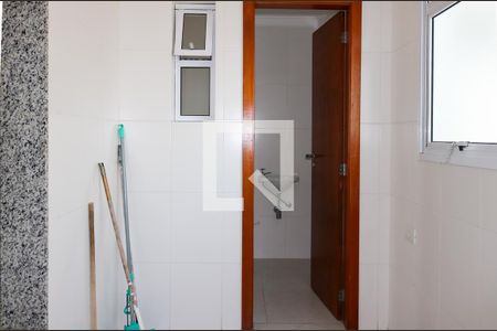 Apartamento à venda com 130m², 3 quartos e 2 vagas Apartamento à venda com 130m², 3 quartos e 2 vagasÁrea de Serviço