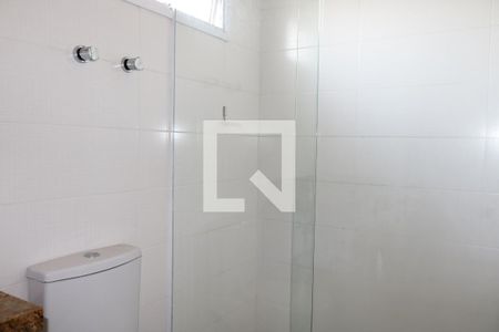 Apartamento à venda com 130m², 3 quartos e 2 vagas Apartamento à venda com 130m², 3 quartos e 2 vagasBanheiro da Suíte 1