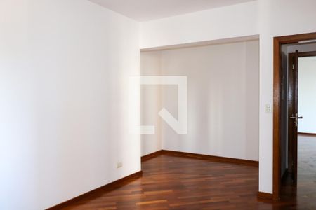 Apartamento à venda com 130m², 3 quartos e 2 vagas Apartamento à venda com 130m², 3 quartos e 2 vagasSuíte