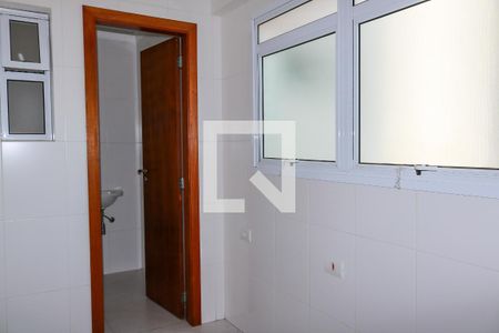 Apartamento à venda com 130m², 3 quartos e 2 vagas Apartamento à venda com 130m², 3 quartos e 2 vagasÁrea de Serviço