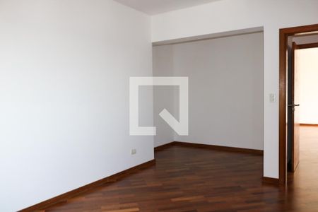 Apartamento à venda com 130m², 3 quartos e 2 vagasSuíte 1