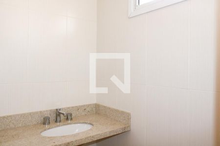Apartamento à venda com 130m², 3 quartos e 2 vagasBanheiro da Suíte 2