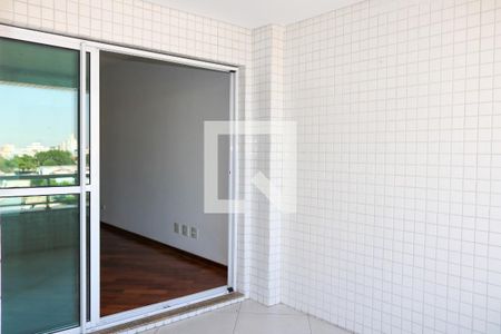 Apartamento à venda com 130m², 3 quartos e 2 vagasVaranda