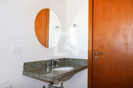 Apartamento à venda com 130m², 3 quartos e 2 vagasBanheiro Social