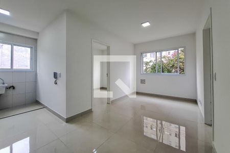 Sala de apartamento para alugar com 2 quartos, 36m² em Cambuci, São Paulo