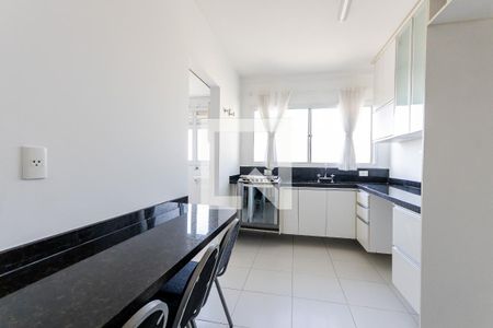 Apartamento para alugar com 102m², 3 quartos e 2 vagasCozinha