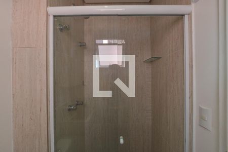 Banheiro de kitnet/studio para alugar com 1 quarto, 25m² em Vila Mariana, São Paulo