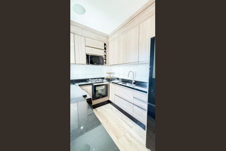 Apartamento à venda com 47m², 2 quartos e 1 vaga Apartamento à venda com 47m², 2 quartos e 1 vagaCozinha