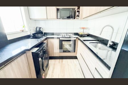 Apartamento à venda com 47m², 2 quartos e 1 vaga Apartamento à venda com 47m², 2 quartos e 1 vagaCozinha