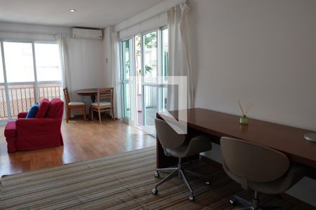 Sala de TV de apartamento para alugar com 2 quartos, 184m² em Jardim Paulista, São Paulo