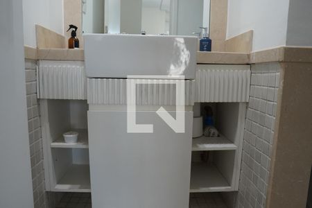 Apartamento para alugar com 184m², 2 quartos e 3 vagasBanheiro da Suíte