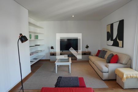 Sala de TV de apartamento para alugar com 2 quartos, 184m² em Jardim Paulista, São Paulo