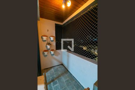 Apartamento à venda com 59m², 2 quartos e 1 vaga Apartamento à venda com 59m², 2 quartos e 1 vagaSacada