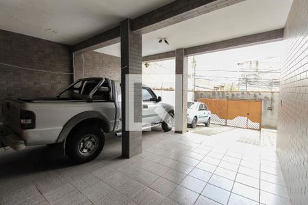Casa para alugar com 281m², 4 quartos e 6 vagas Casa para alugar com 281m², 4 quartos e 6 vagasGaragem