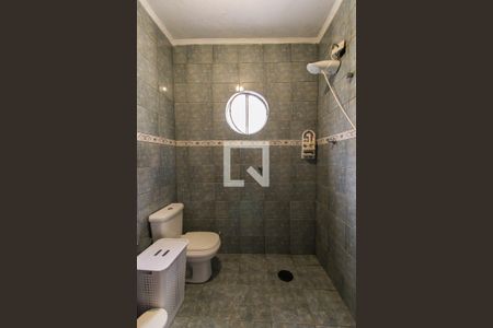 Casa para alugar com 281m², 4 quartos e 6 vagas Casa para alugar com 281m², 4 quartos e 6 vagasBanheiro da Suíte