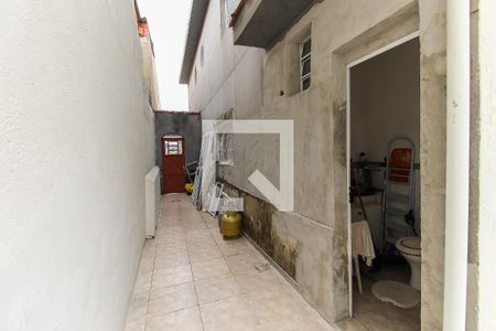 Casa para alugar com 281m², 4 quartos e 6 vagas Casa para alugar com 281m², 4 quartos e 6 vagasCorredor Externo