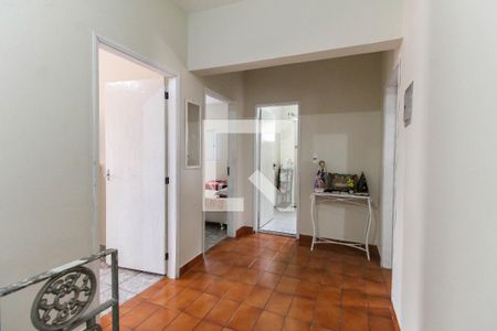 Casa para alugar com 281m², 4 quartos e 6 vagas Casa para alugar com 281m², 4 quartos e 6 vagasHall