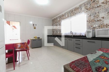 Casa para alugar com 281m², 4 quartos e 6 vagas Casa para alugar com 281m², 4 quartos e 6 vagasCozinha
