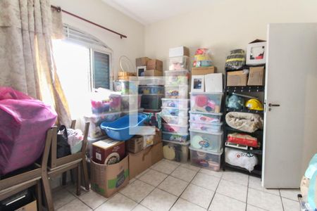 Casa para alugar com 281m², 4 quartos e 6 vagas Casa para alugar com 281m², 4 quartos e 6 vagasQuarto 2