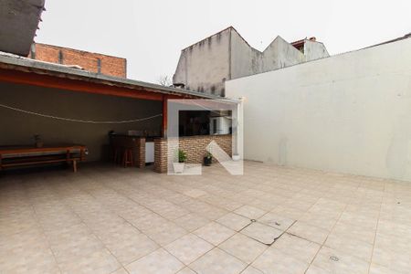 Casa para alugar com 281m², 4 quartos e 6 vagas Casa para alugar com 281m², 4 quartos e 6 vagasQuintal