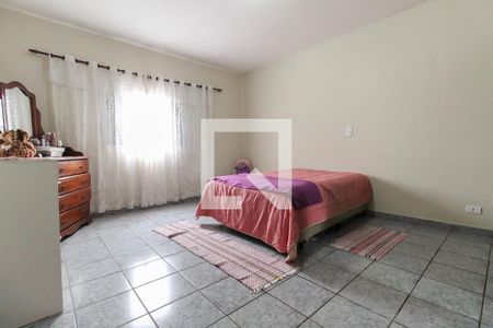 Casa para alugar com 281m², 4 quartos e 6 vagas Casa para alugar com 281m², 4 quartos e 6 vagasSuíte
