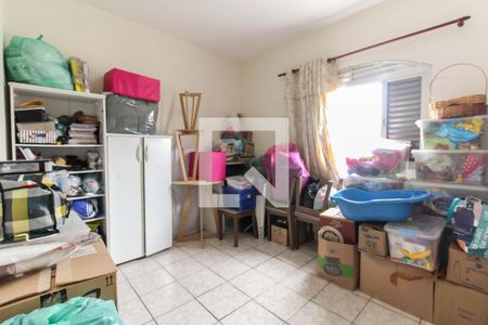 Casa para alugar com 281m², 4 quartos e 6 vagas Casa para alugar com 281m², 4 quartos e 6 vagasQuarto 2