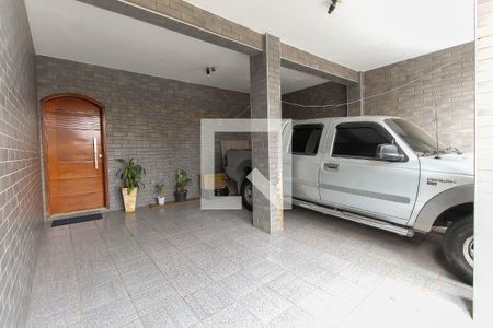 Casa para alugar com 281m², 4 quartos e 6 vagas Casa para alugar com 281m², 4 quartos e 6 vagasGaragem