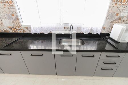 Casa para alugar com 281m², 4 quartos e 6 vagas Casa para alugar com 281m², 4 quartos e 6 vagasCozinha