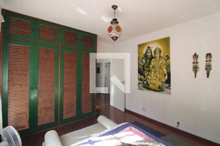 Casa à venda com 185m², 3 quartos e 2 vagasQuarto 2