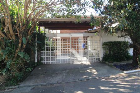 Casa à venda com 185m², 3 quartos e 2 vagasFachada