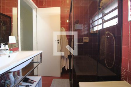 Casa à venda com 185m², 3 quartos e 2 vagasBanheiro da suíte