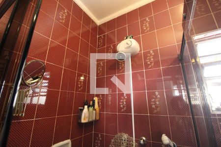 Casa à venda com 185m², 3 quartos e 2 vagasChuveiro banheiro da suíte